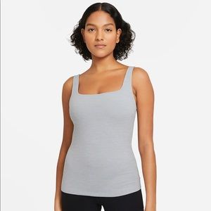 Nike Yoga Luxe Dri-fit Women’s Shelf-bra Tank - Size small